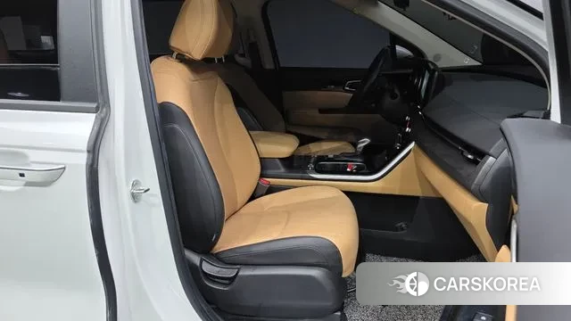 Kia Carnival 4th generation 2023 Белый из Кореи, фото 2
