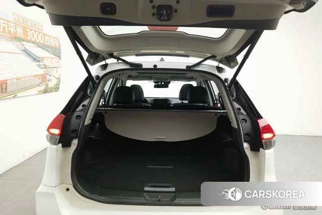 Nissan Qijun 2021 Белый из Китая, фото 2