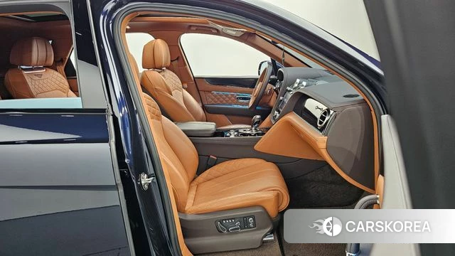 Bentley Bentayga 2018 Синий из Кореи, фото 2