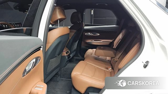 Genesis GV70 2021 Белый из Кореи, фото 2