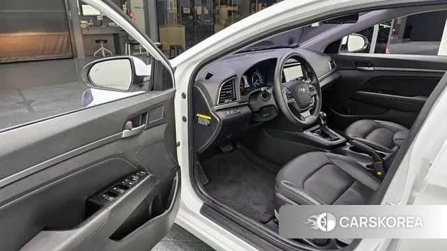 Hyundai Avante AD 2018 Белый из Кореи, фото 2