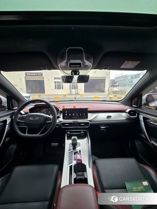 Geely Automobile Binyue 2020 Белый из Китая, фото 2