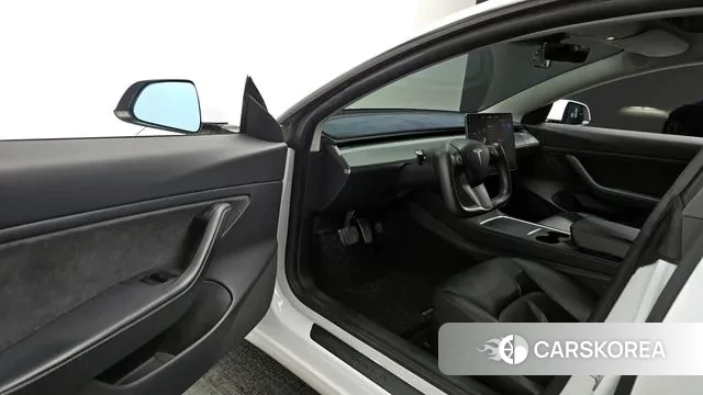 Tesla Model 3 2021 Белый из Кореи, фото 2