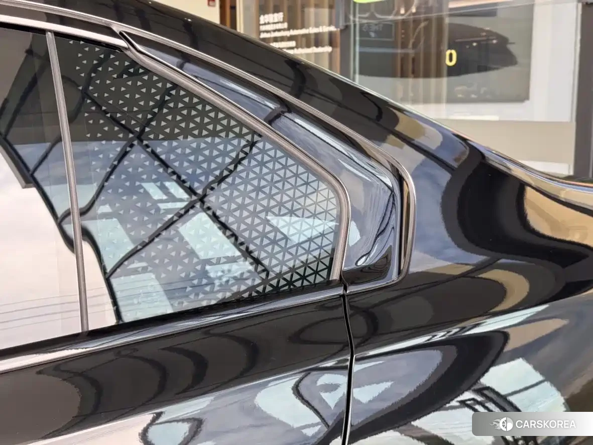 BMW i7 M70L 2025 Черный из Китая, фото 2