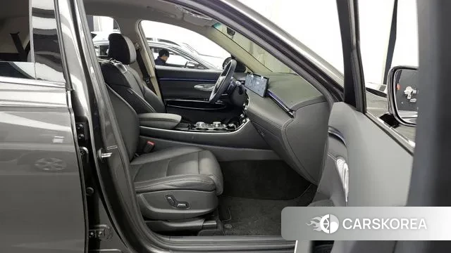 Genesis GV70 2024 Серый из Кореи, фото 2