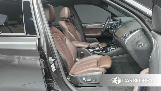 BMW X3 (G01) 2023 Серый из Кореи, фото 2