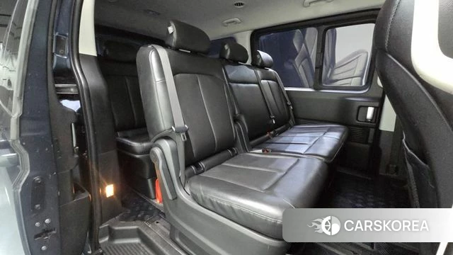 Hyundai Staria 2023 Серый из Кореи, фото 2