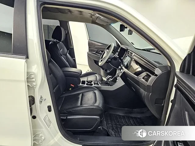 Ssangyong Beautiful Korando 2021 Белый из Кореи, фото 2