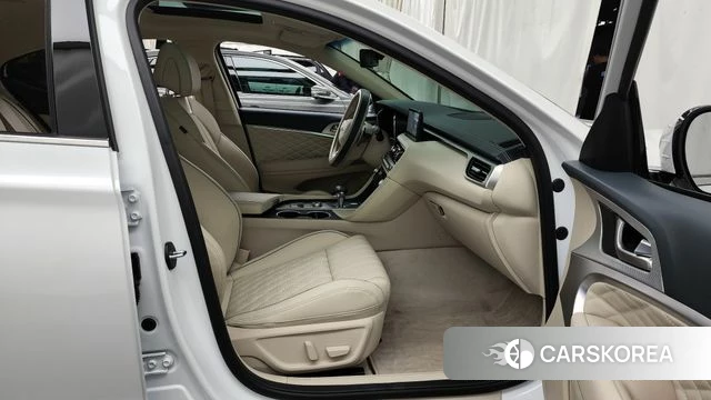 Genesis The New G70 2023 Белый из Кореи, фото 2
