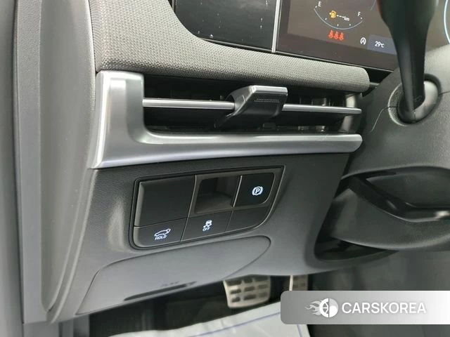 Hyundai The New Tucson (NX4) 2024 Белый из Кореи, фото 2