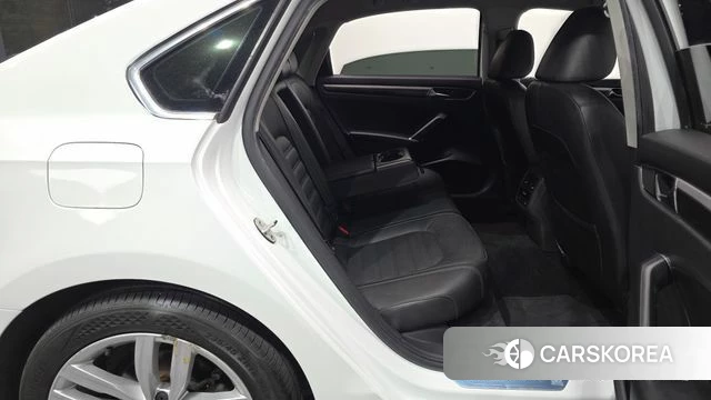 Volkswagen The New Passat 2018 Белый из Кореи, фото 2