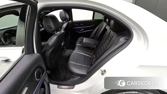 Mercedes-Benz E-Class W213 2020 Белый из Кореи, фото 2