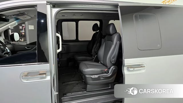 Hyundai Staria 2025 Серебряный из Кореи, фото 2