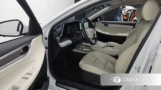 Hyundai The New Grandeur IG Hybrid 2022 Белый из Кореи, фото 2