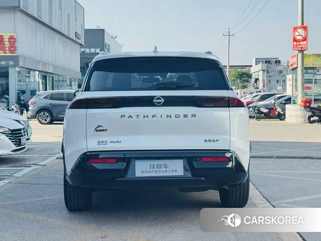 Nissan Exploring the land 2024 Белый из Китая, фото 2