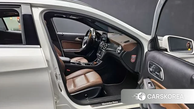 Mercedes-Benz GLA-Class X156 2018 Белый из Кореи, фото 2