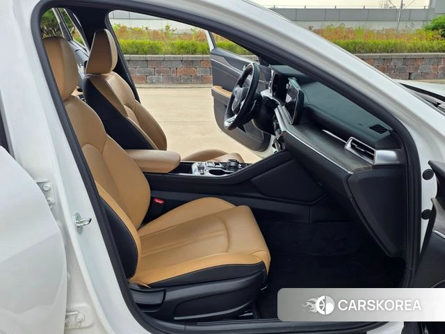 Kia K5 3rd generation 2023 Белый из Кореи, фото 2