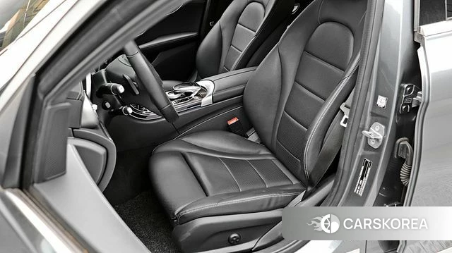 Mercedes-Benz C-Class W205 2018 Серый из Кореи, фото 2