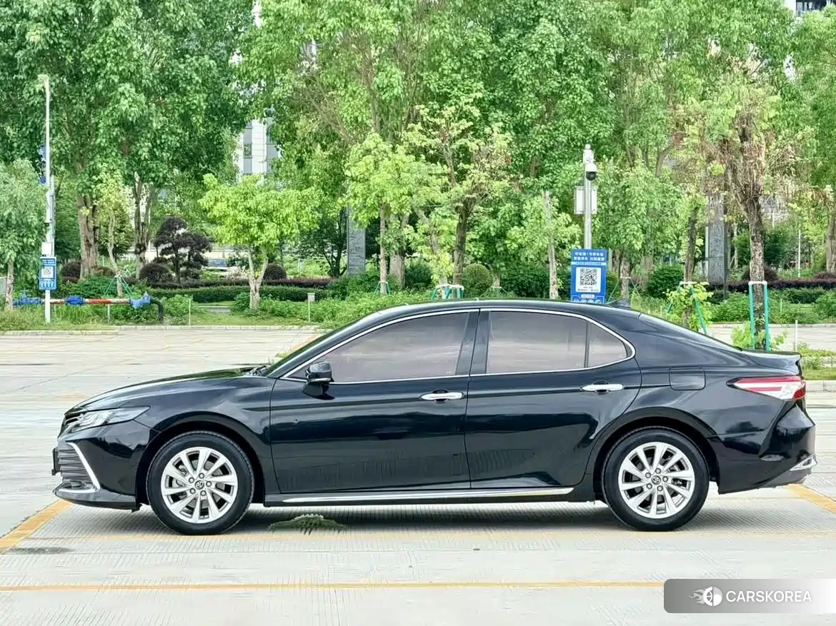 Toyota Camry 2023 Черный из Китая, фото 2