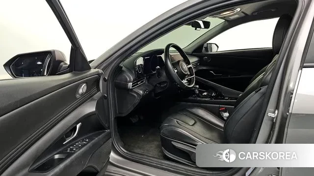 Hyundai Avante Hybrid (CN7) 2021 Серебристо-серый из Кореи, фото 2