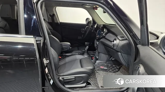 Mini Cooper 2020 Черный из Кореи, фото 2