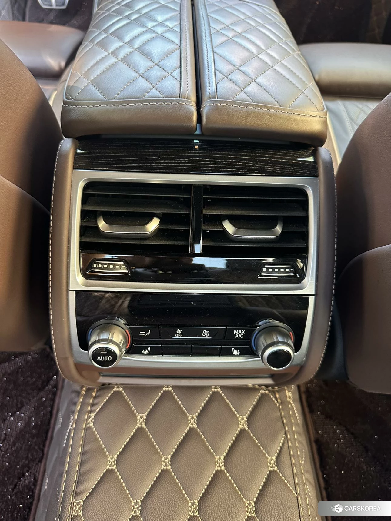 BMW 7 series 2021 Черный из Китая, фото 2
