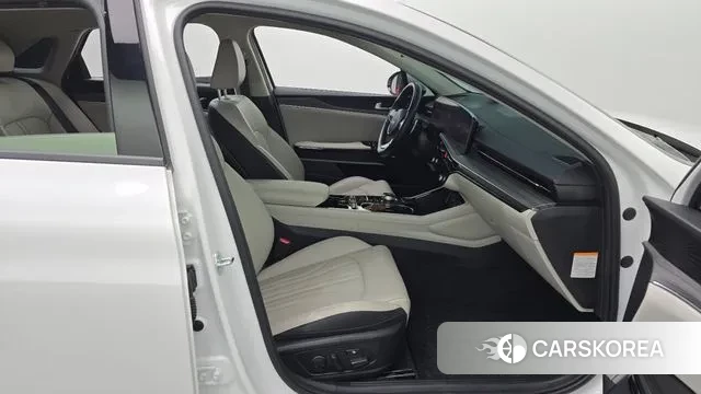 Kia The New K5 Hybrid 3rd generation 2024 Белый из Кореи, фото 2