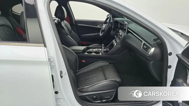 Genesis G70 2019 Белый из Кореи, фото 2