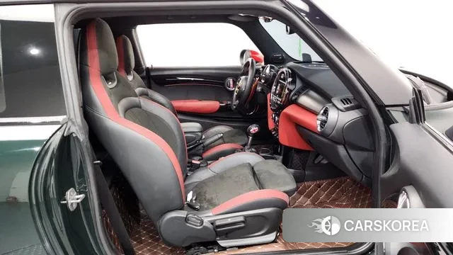 Mini Cooper S 2019 Темно-зеленый из Кореи, фото 2