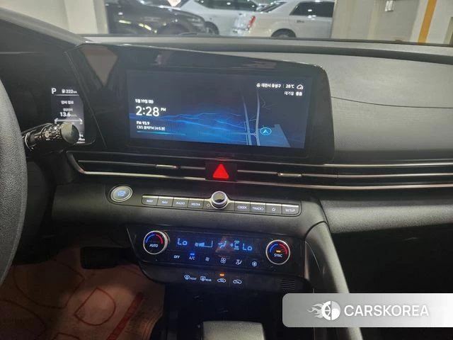 Hyundai Avante (CN7) 2022 Белый из Кореи, фото 2