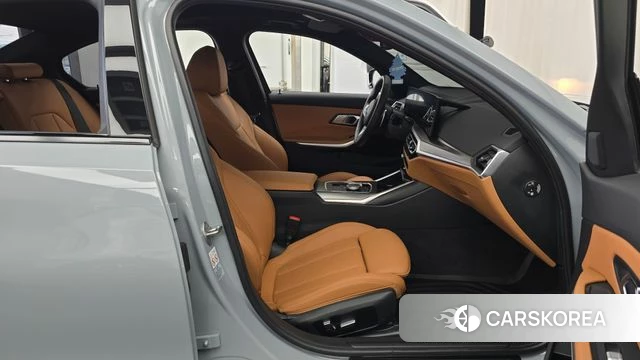 BMW 3 Series (G20) 2023 Серебристо-серый из Кореи, фото 2