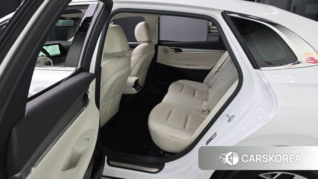 Hyundai The New Grandeur IG Hybrid 2021 Белый из Кореи, фото 2