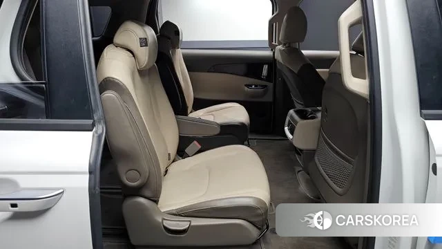 Kia Carnival 4th generation 2023 Белый из Кореи, фото 2