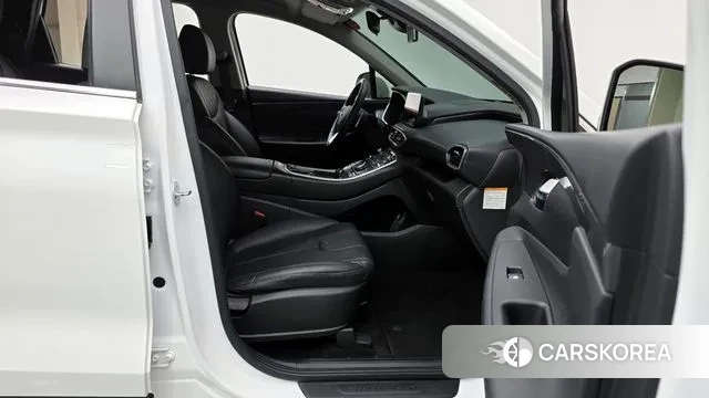 Hyundai The New Santa Fe 2023 Белый из Кореи, фото 2