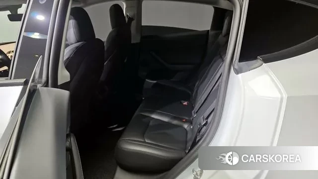 Tesla Model Y 2022 Белый из Кореи, фото 2