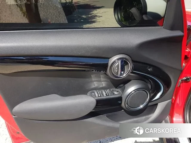 Mini Cooper 2020 Красный из Кореи, фото 2