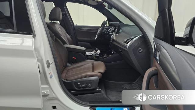 BMW X3 (G01) 2024 Белый из Кореи, фото 2