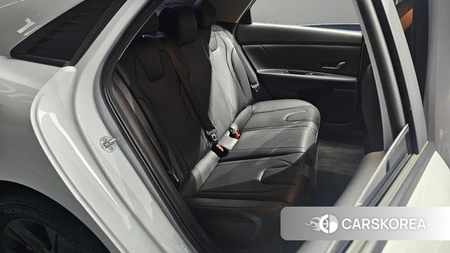 Hyundai Avante (CN7) 2023 Белый из Кореи, фото 2