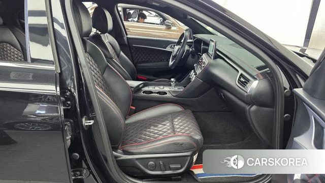 Genesis G70 2019 Черный из Кореи, фото 2