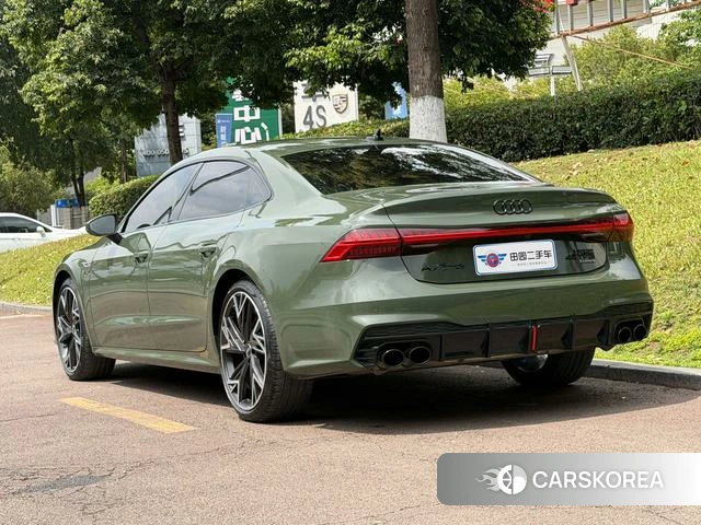 Audi A7L 2024 Зеленый из Китая, фото 2