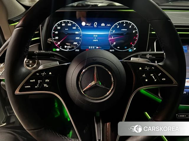 Mercedes-Benz E-Class W214 2025 Небесно-голубой из Кореи, фото 2