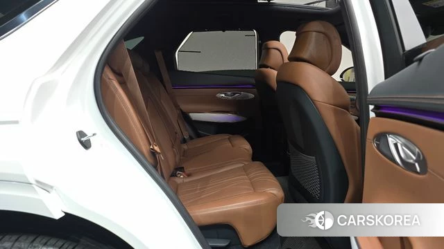 Genesis GV70 2024 Белый из Кореи, фото 2