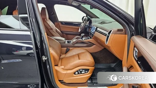 Porsche Cayenne (PO536) 2019 Черный из Кореи, фото 2