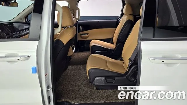 Kia Carnival 4th generation 2023 Белый из Кореи, фото 2