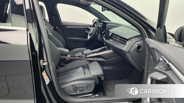 Audi A3 (8Y) 2025 Черный из Кореи, фото 2