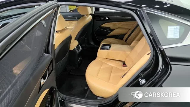 Kia K7 Premier 2021 Черный из Кореи, фото 2