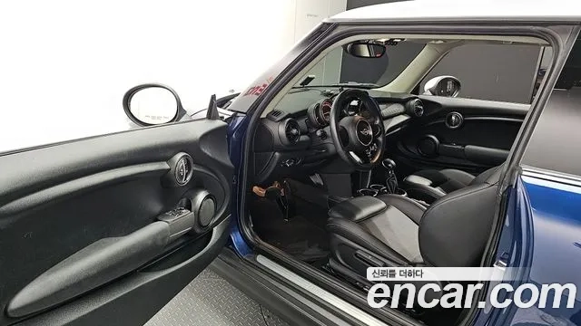 Mini Cooper 2018 Синий из Кореи, фото 2