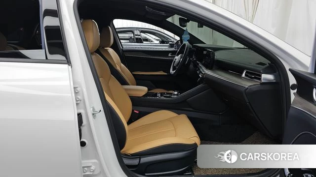 Kia K5 3rd generation 2023 Белый из Кореи, фото 2