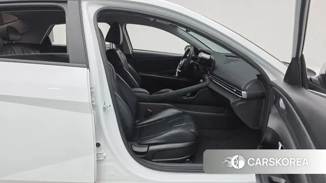 Hyundai Avante (CN7) 2021 Белый из Кореи, фото 2