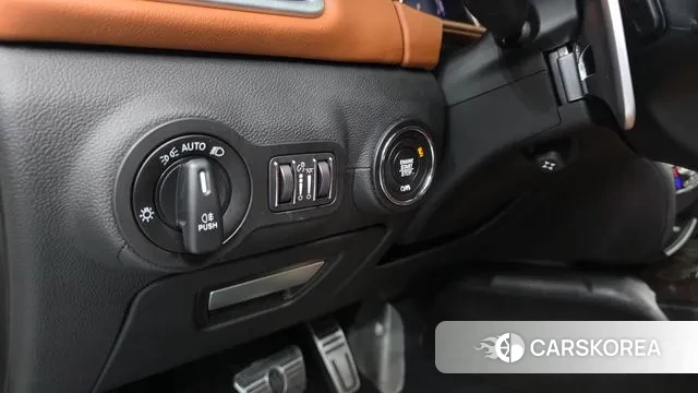 Maserati Ghibli 2022 Белый из Кореи, фото 2